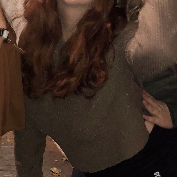 Cropped Sweater - Picture 13 of 13